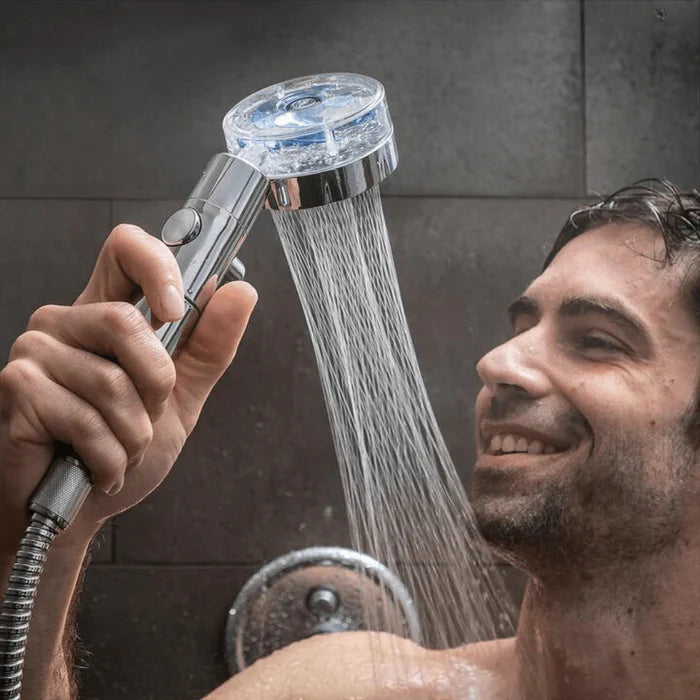 Wassersparender Turbodruck Duschkopf